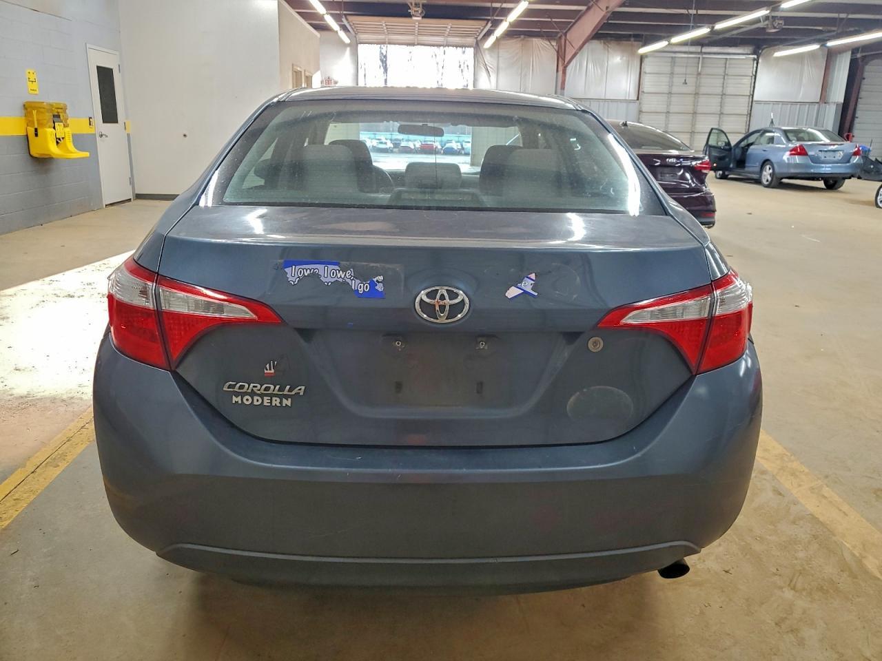 2015 TOYOTA COROLLA