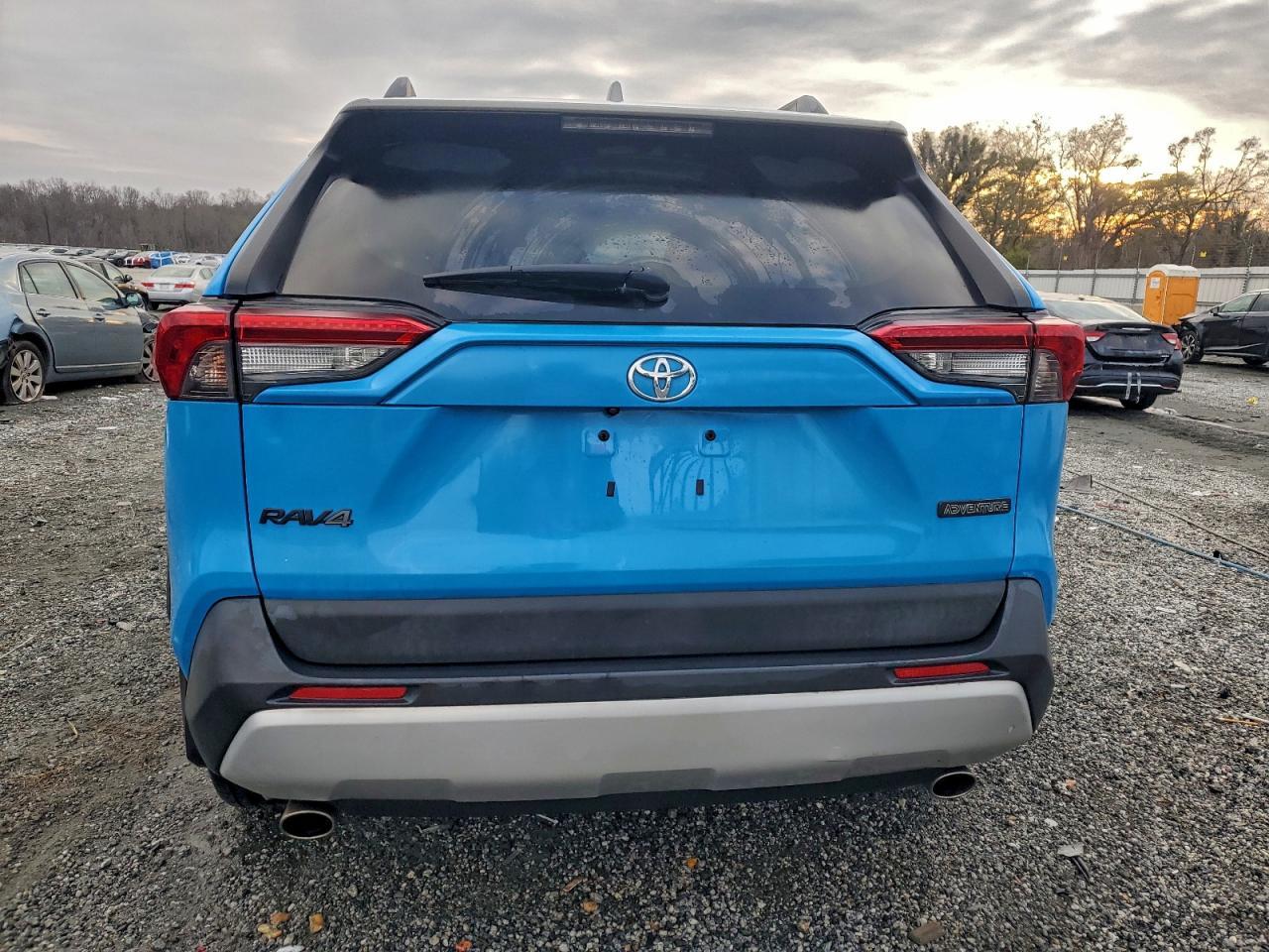 2019 TOYOTA RAV4