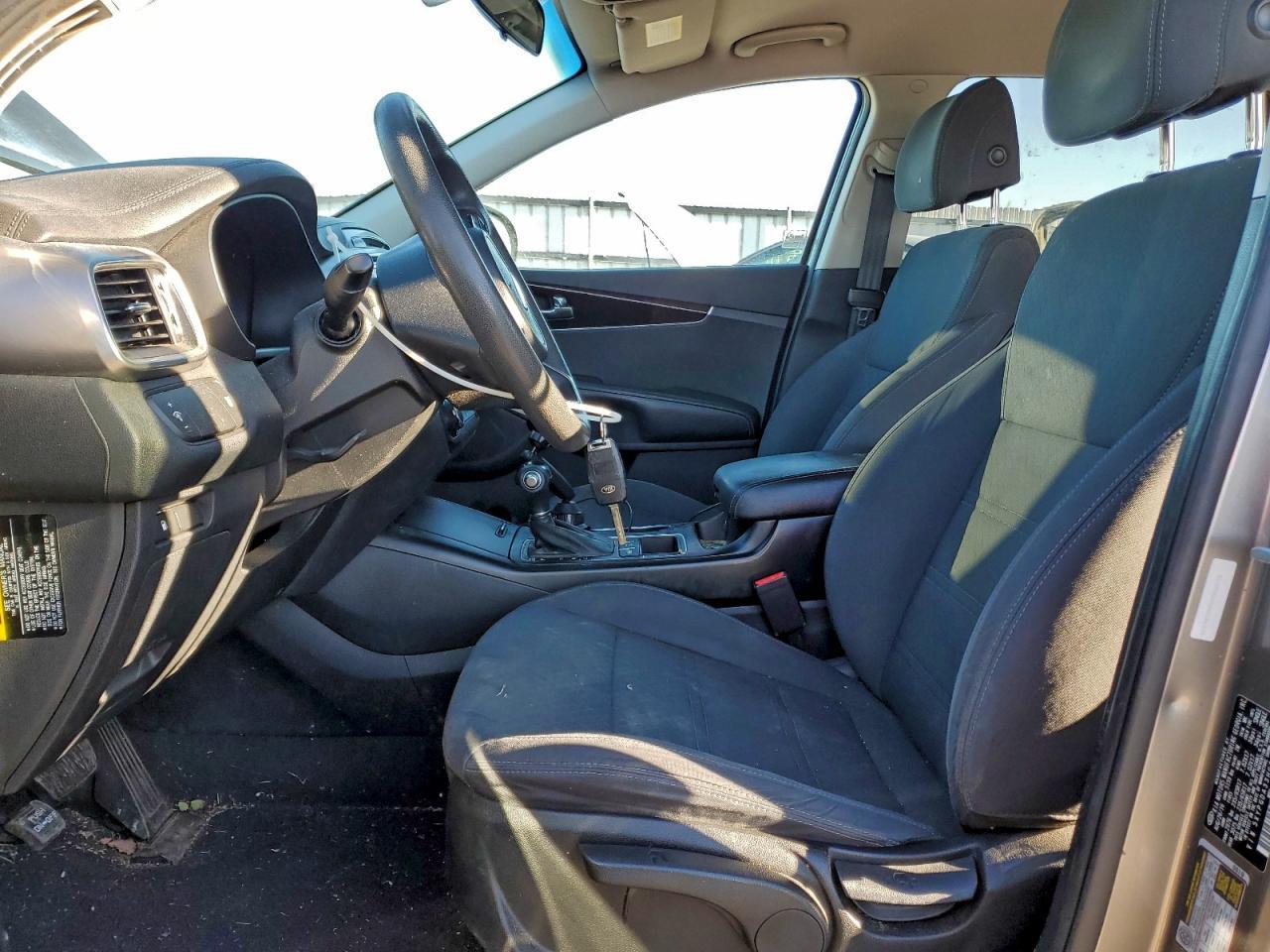 2017 KIA SORENTO