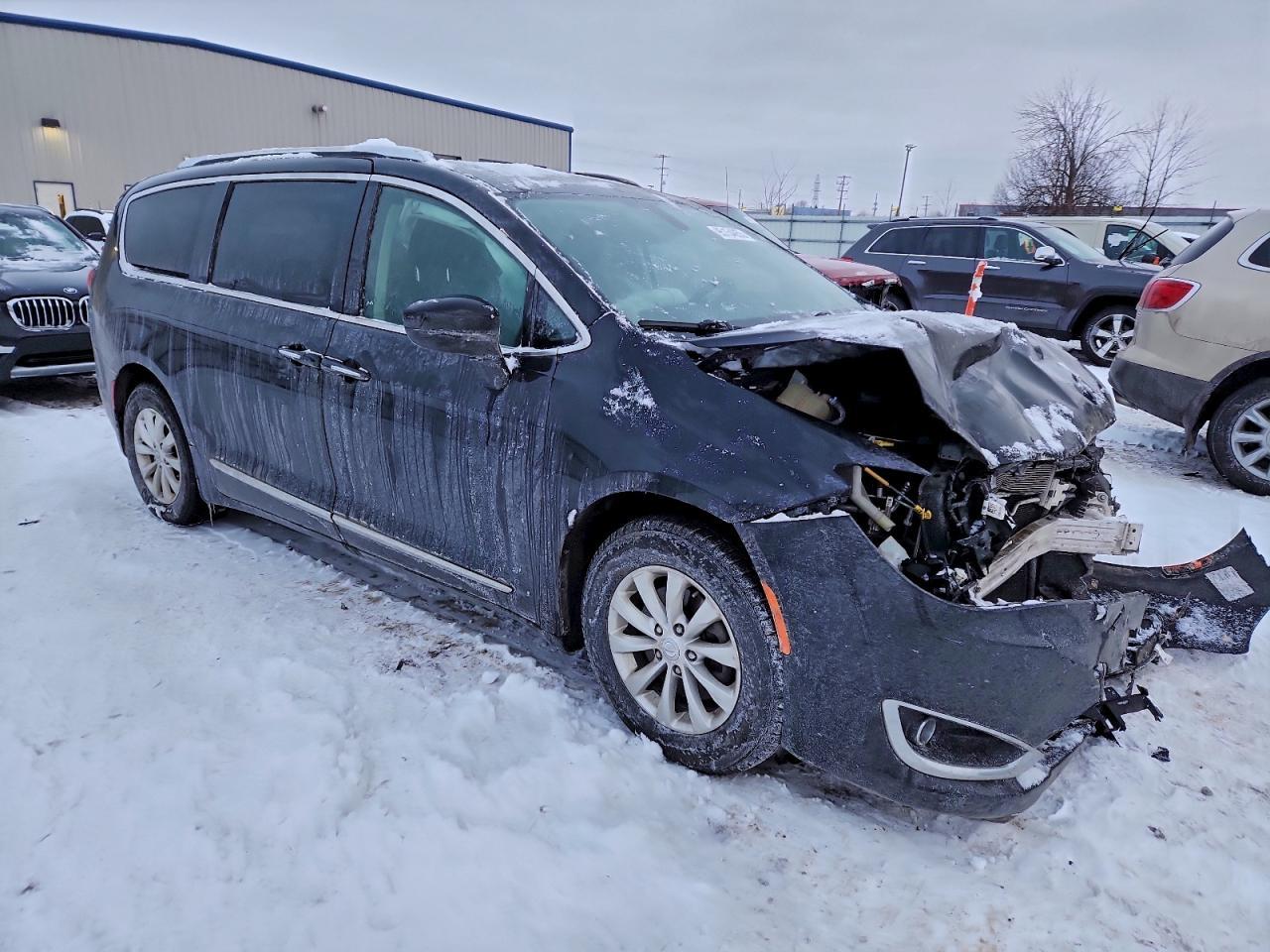 2019 CHRYSLER Pacifica