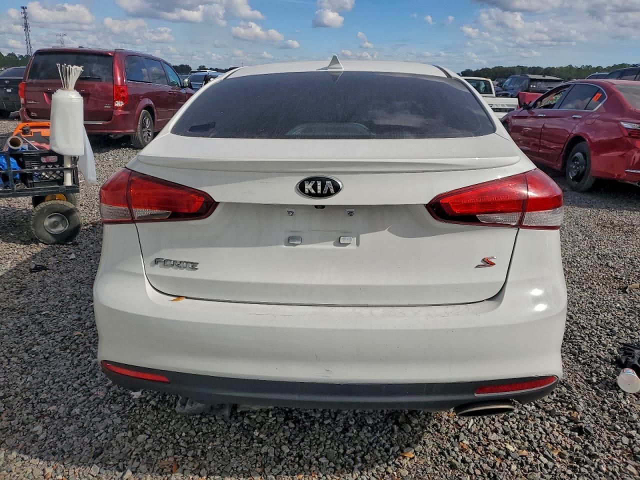 2017 KIA FORTE