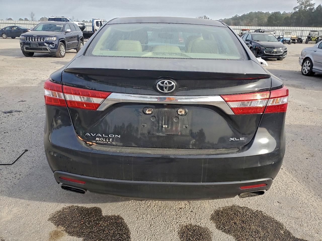 2013 TOYOTA Avalon