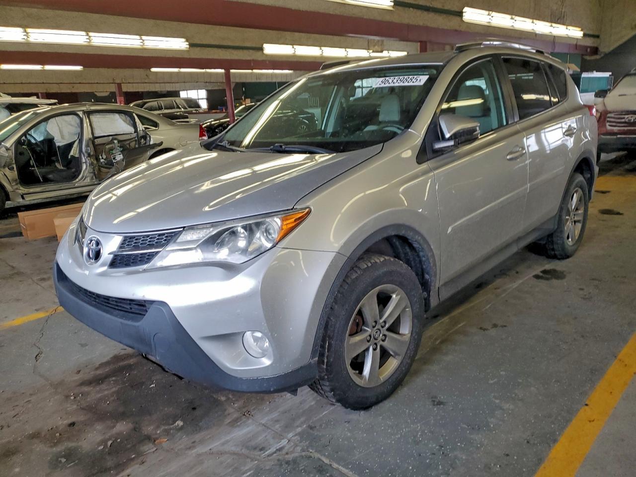2015 TOYOTA RAV4