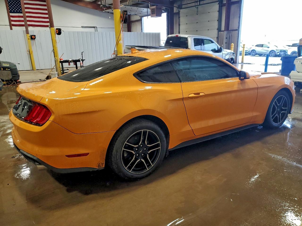 2022 FORD MUSTANG