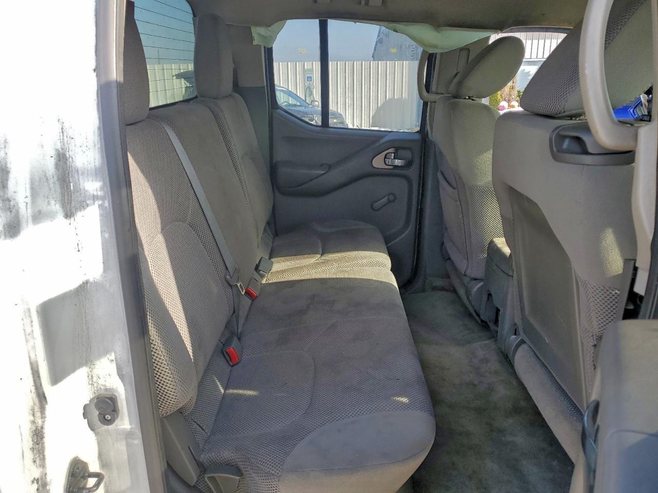 2012 NISSAN Frontier
