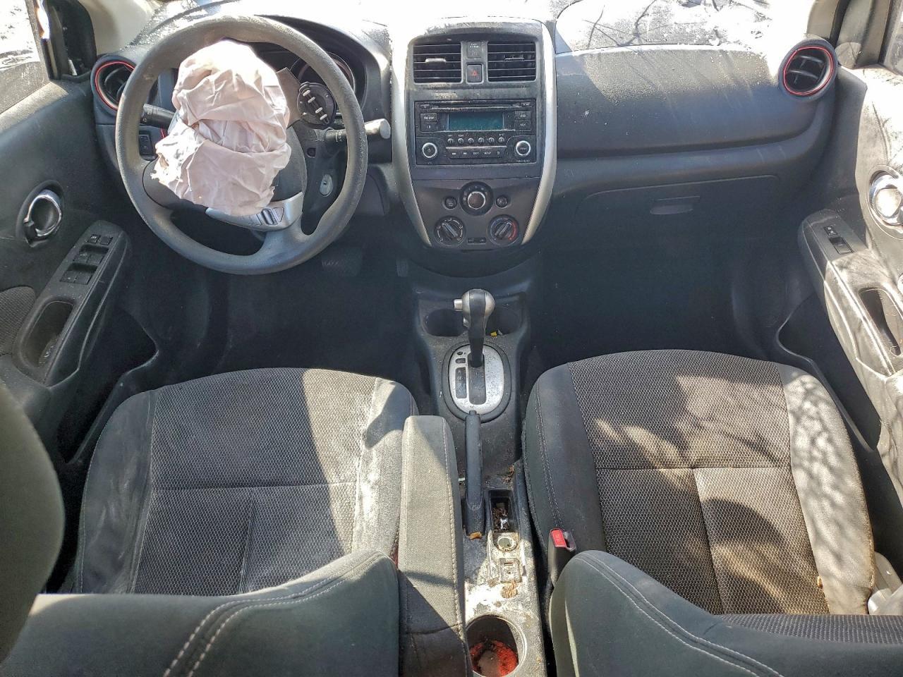 2016 NISSAN VERSA