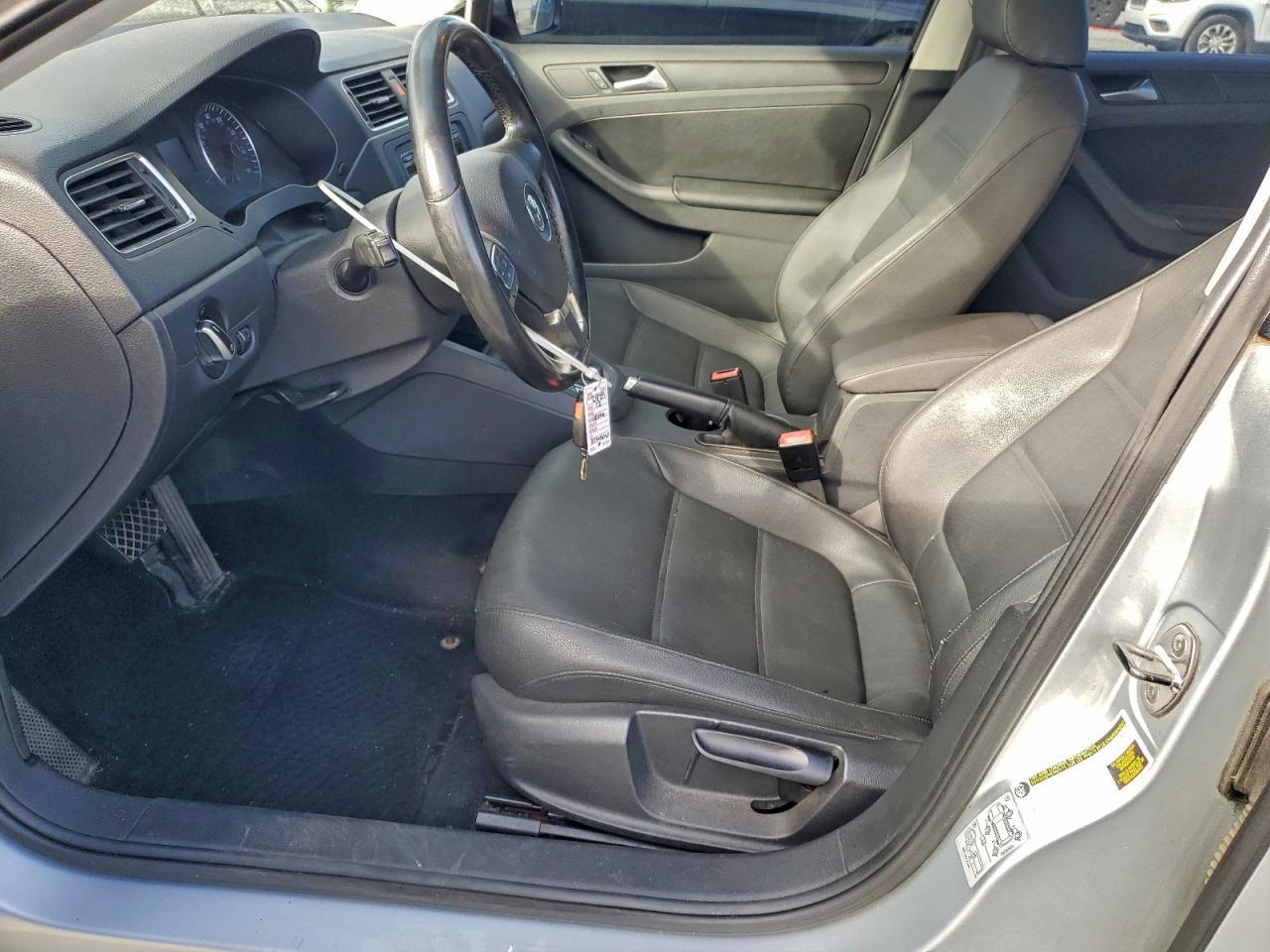2012 VOLKSWAGEN JETTA