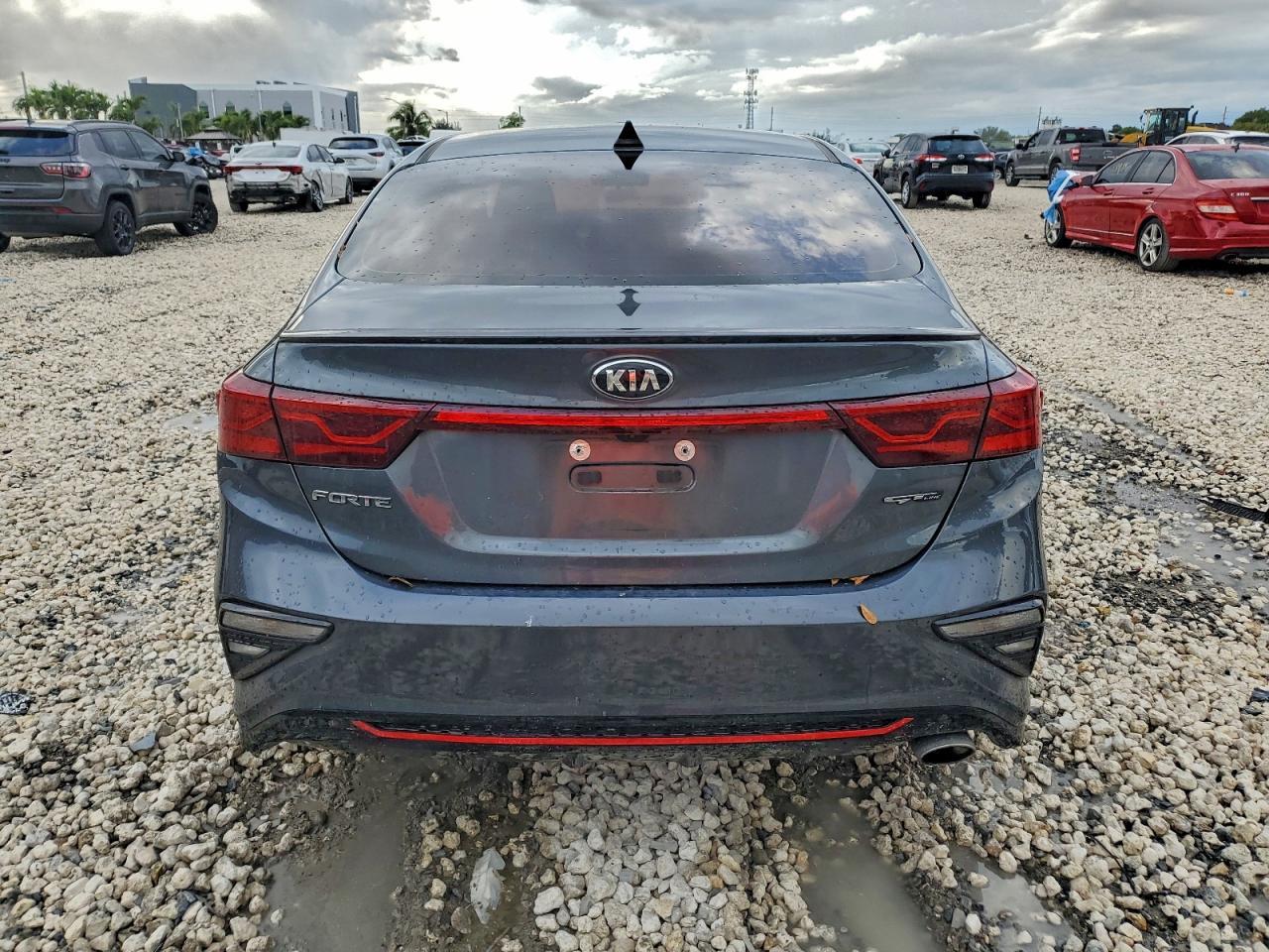 2021 KIA FORTE