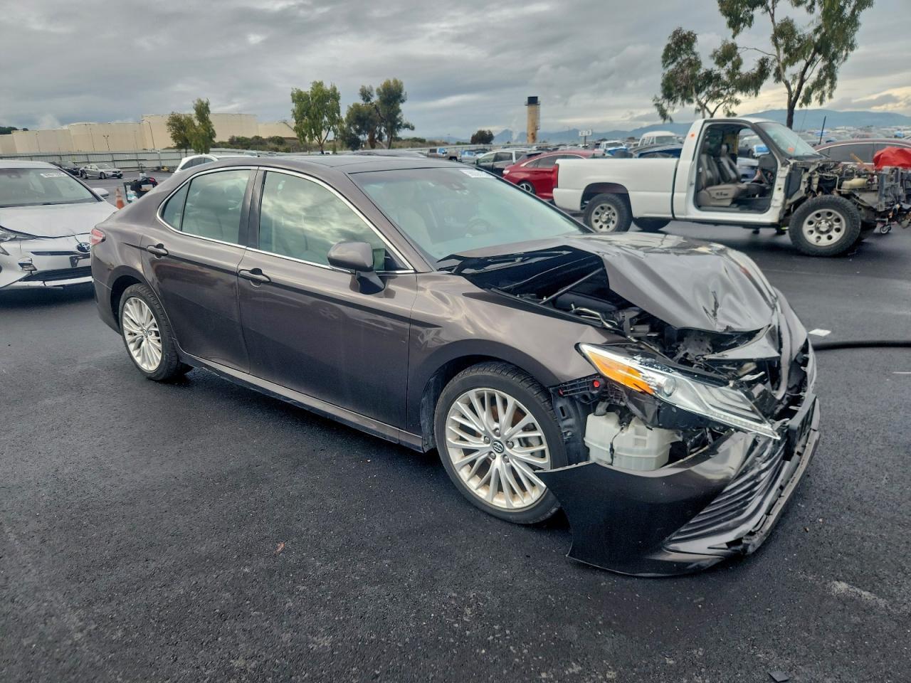 2018 TOYOTA CAMRY