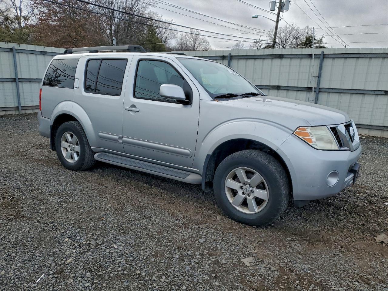 2011 NISSAN PATHFINDER