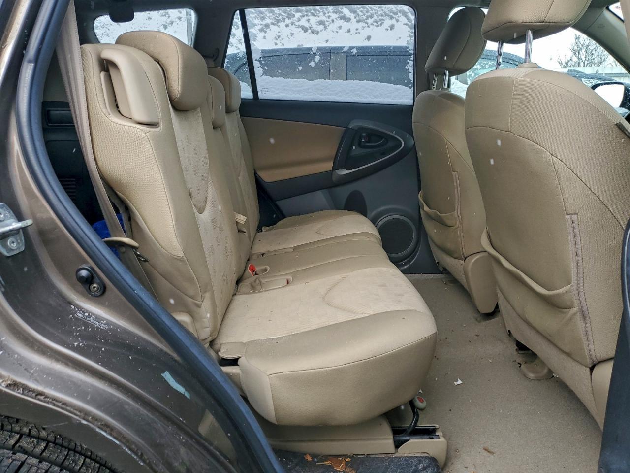 2011 TOYOTA RAV4
