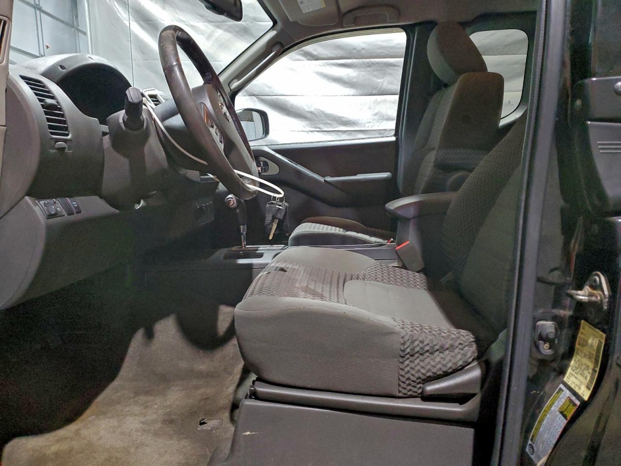 2011 NISSAN Frontier