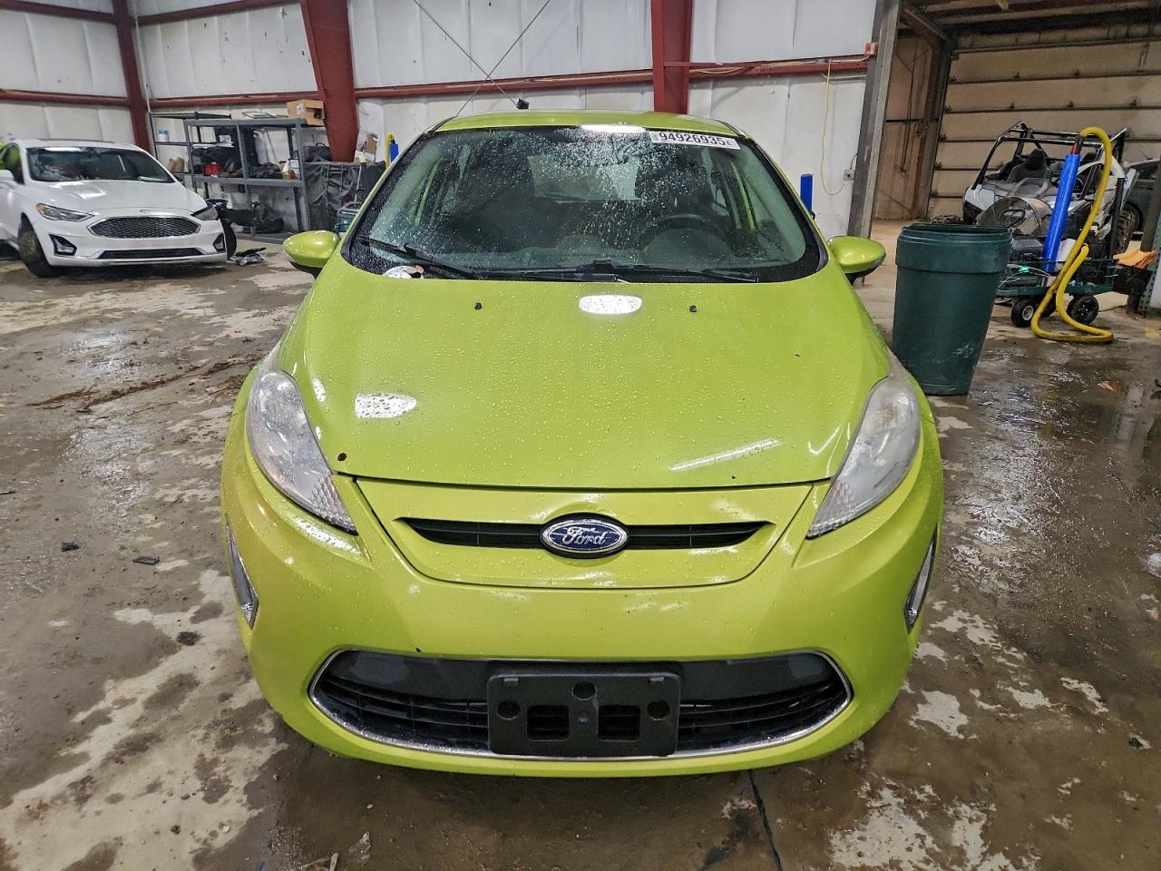 2011 FORD Fiesta