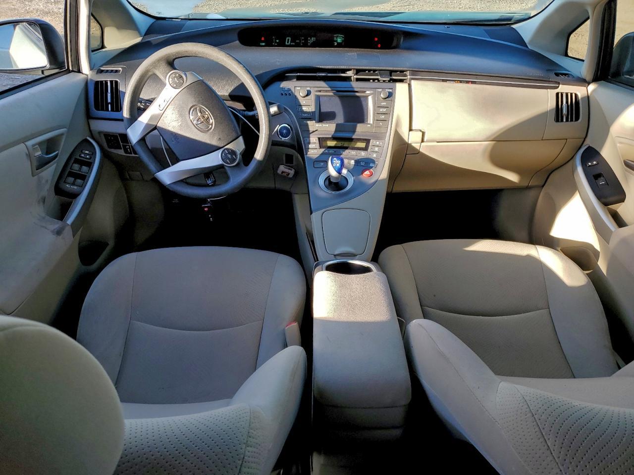 2013 TOYOTA PRIUS