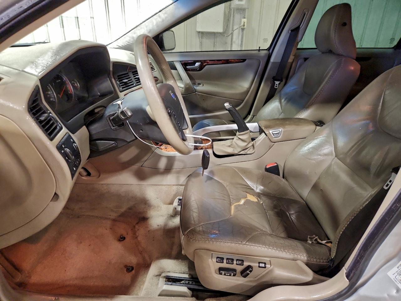 2006 VOLVO XC70
