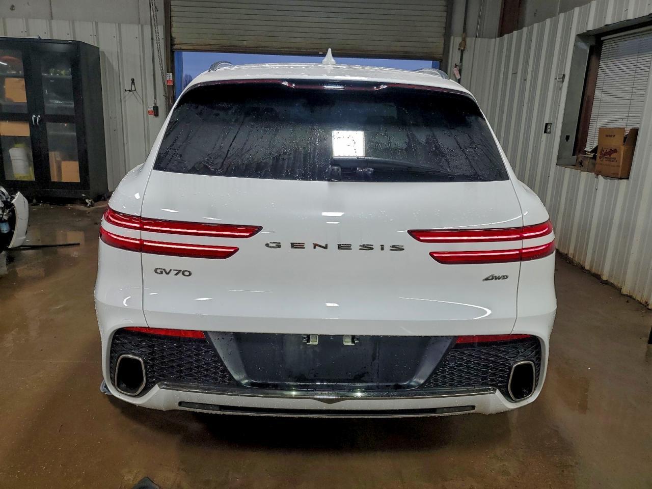 2025 GENESIS GV70