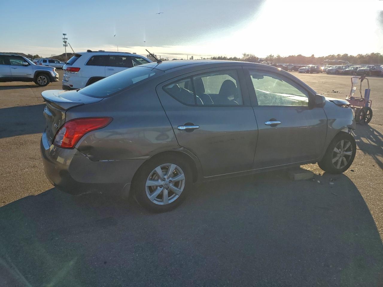 2014 NISSAN VERSA