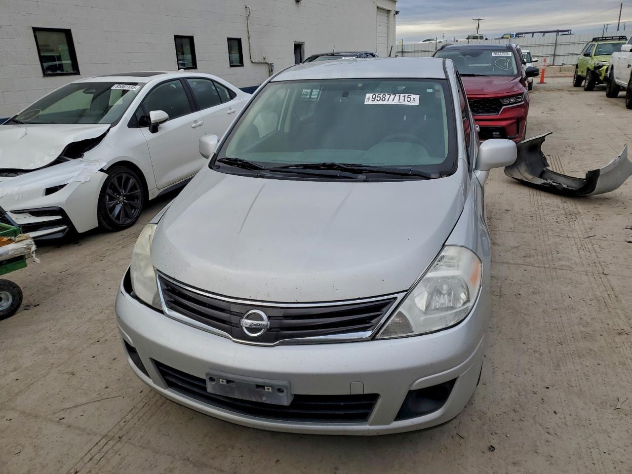 2012 NISSAN VERSA