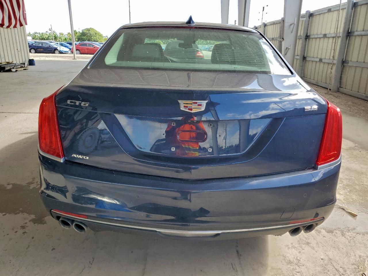 2016 CADILLAC CT6