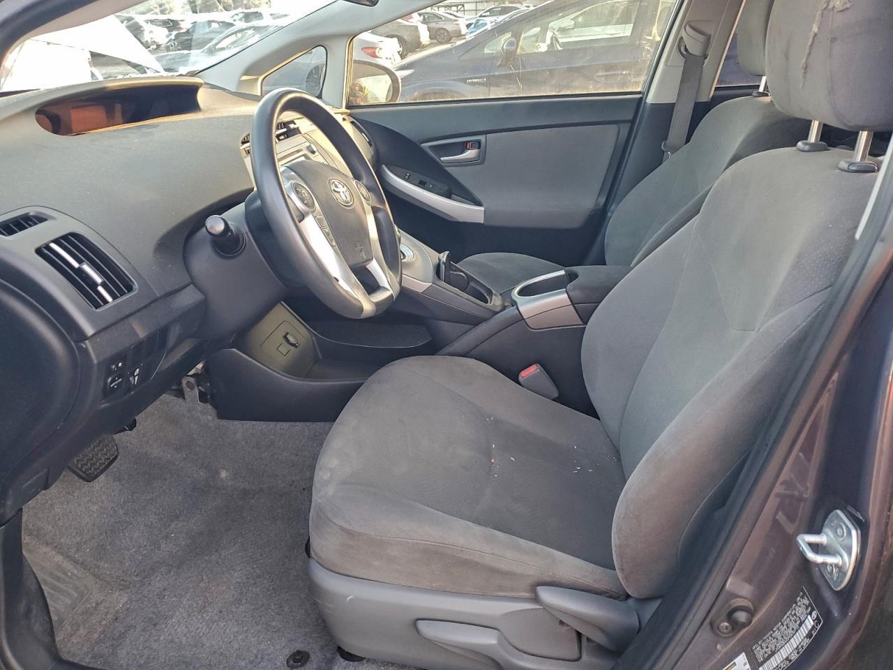 2015 TOYOTA PRIUS