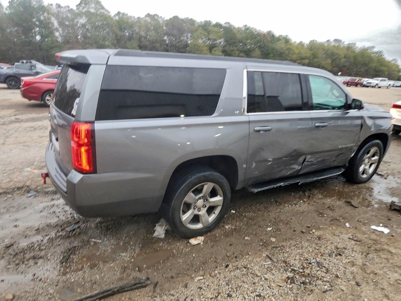 2018 CHEVROLET Suburban