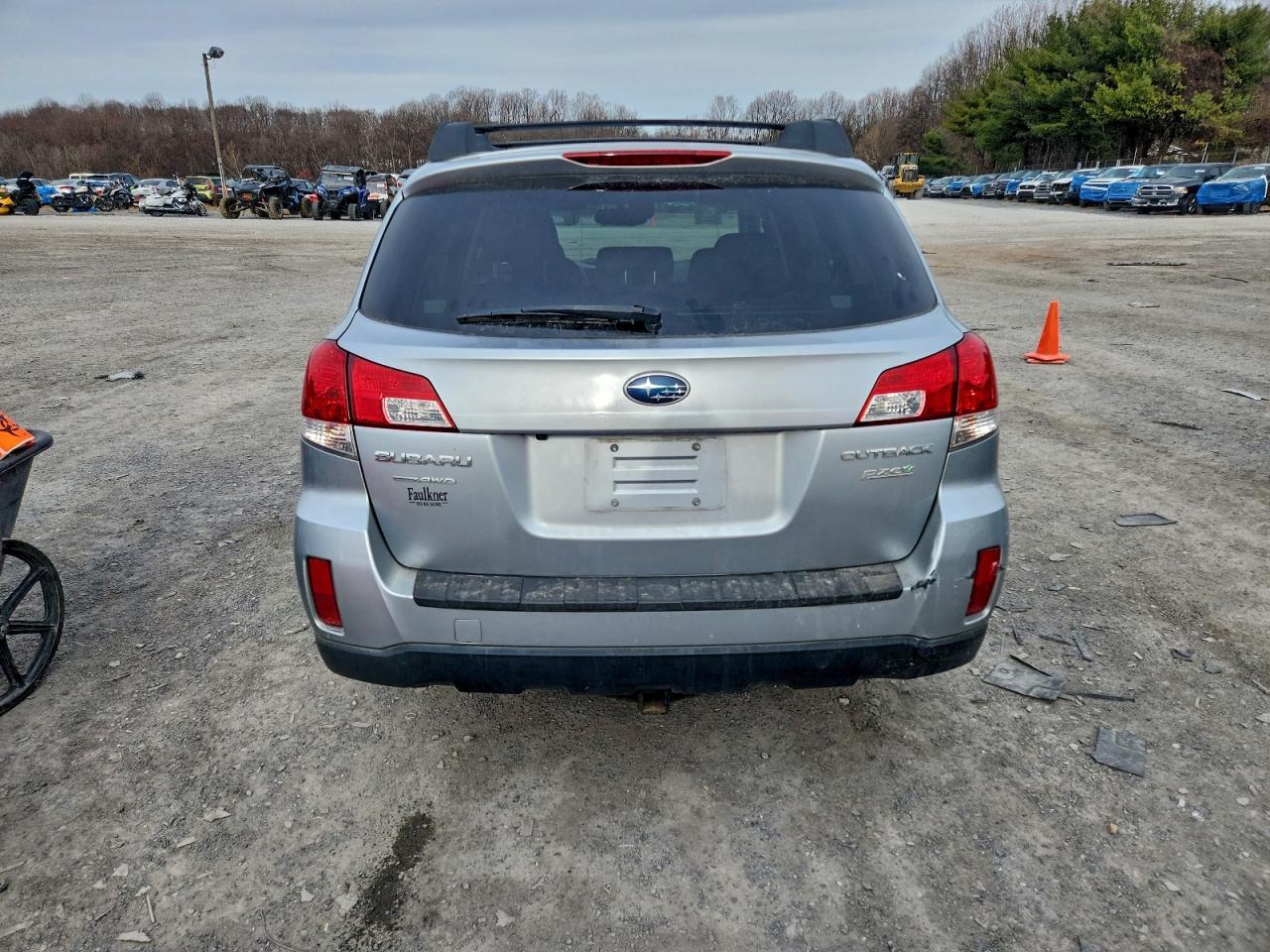 2012 SUBARU Outback