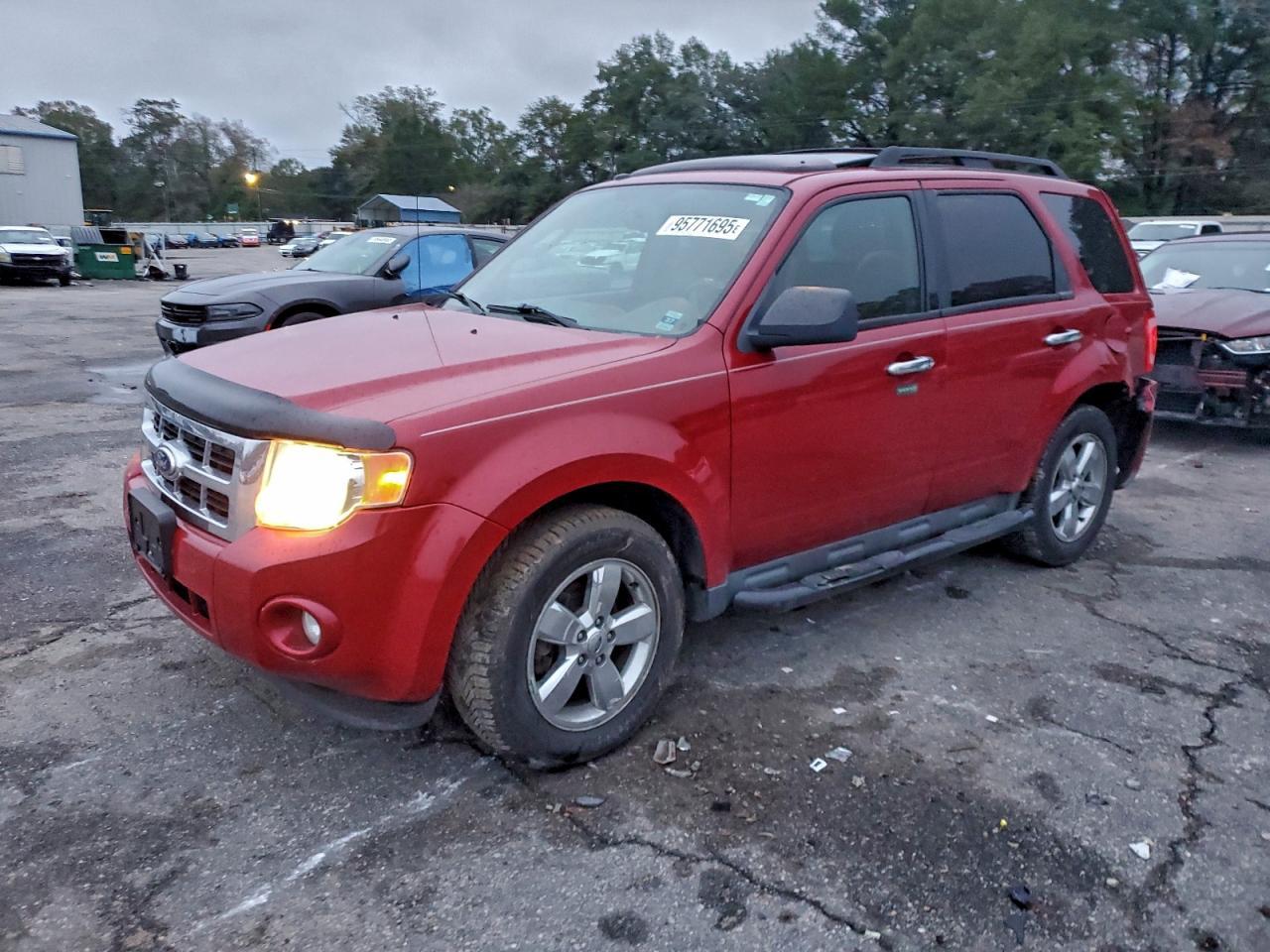 2010 FORD ESCAPE