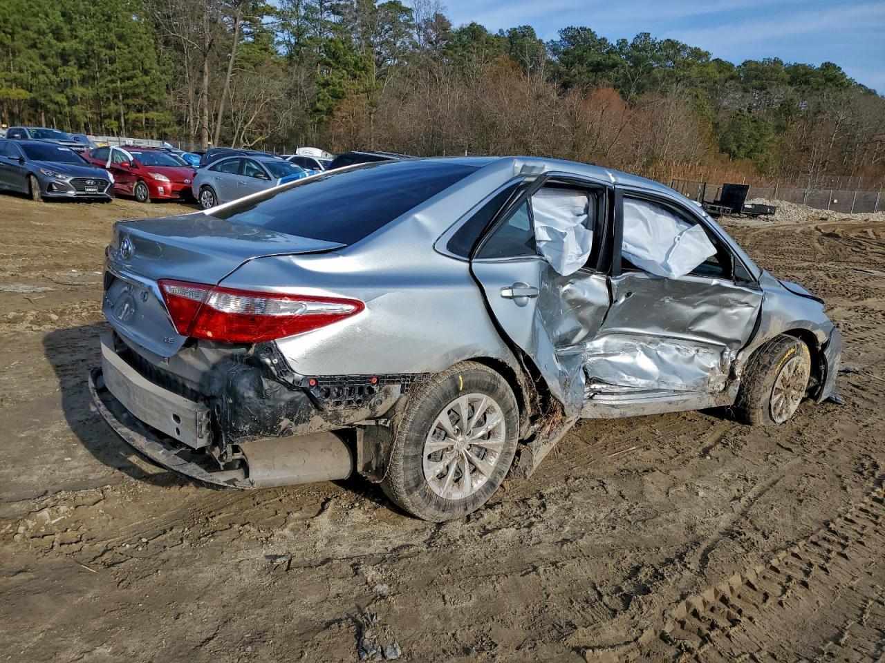 2017 TOYOTA CAMRY