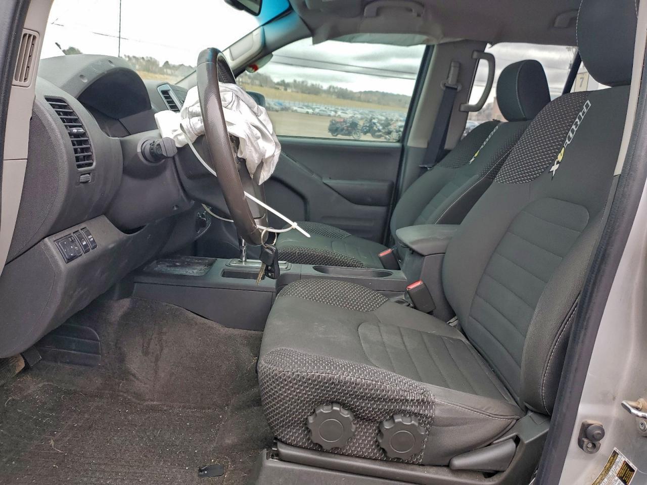 2017 NISSAN Frontier