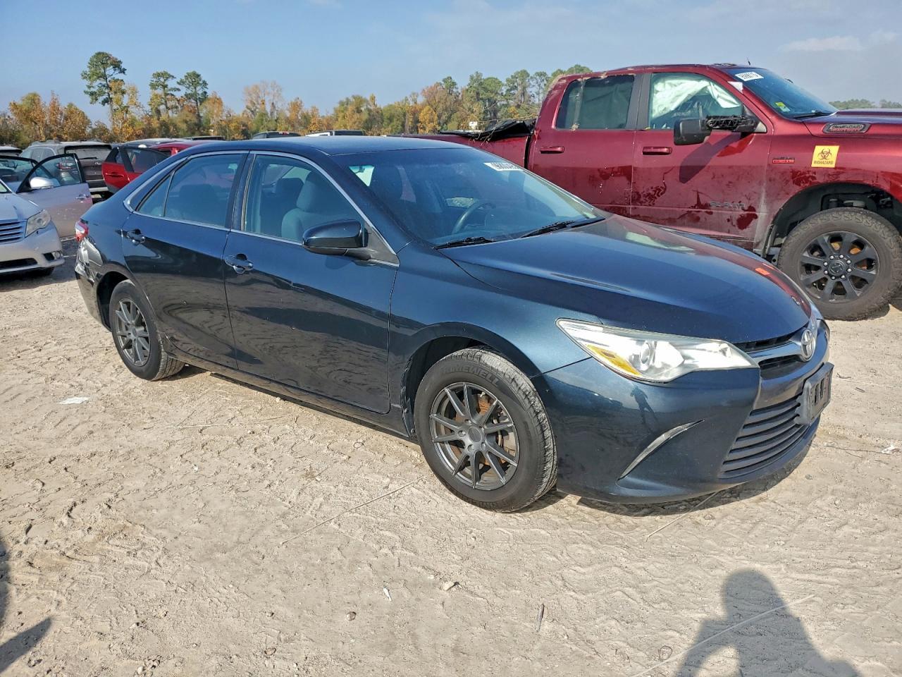 2015 TOYOTA CAMRY