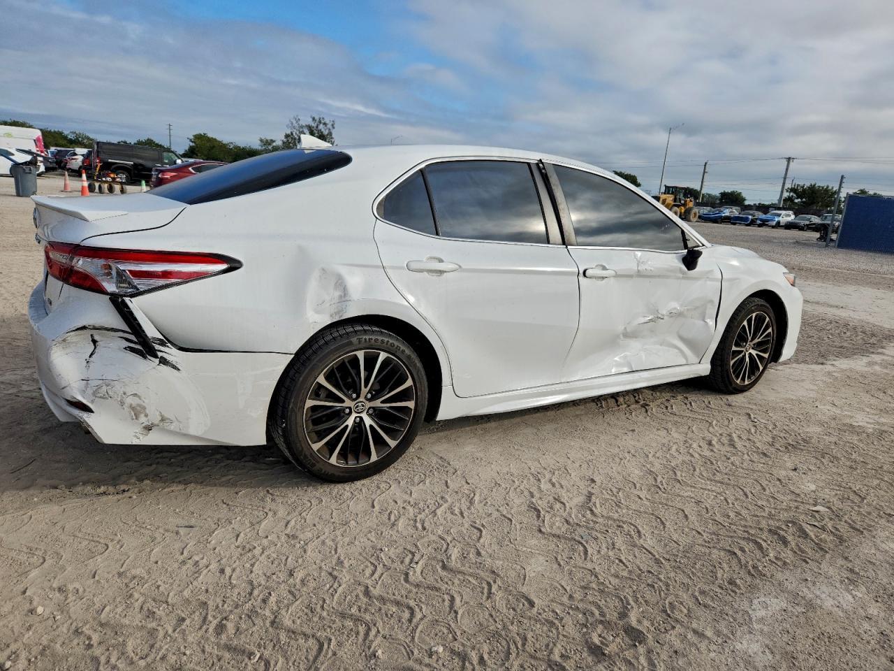 2020 TOYOTA CAMRY