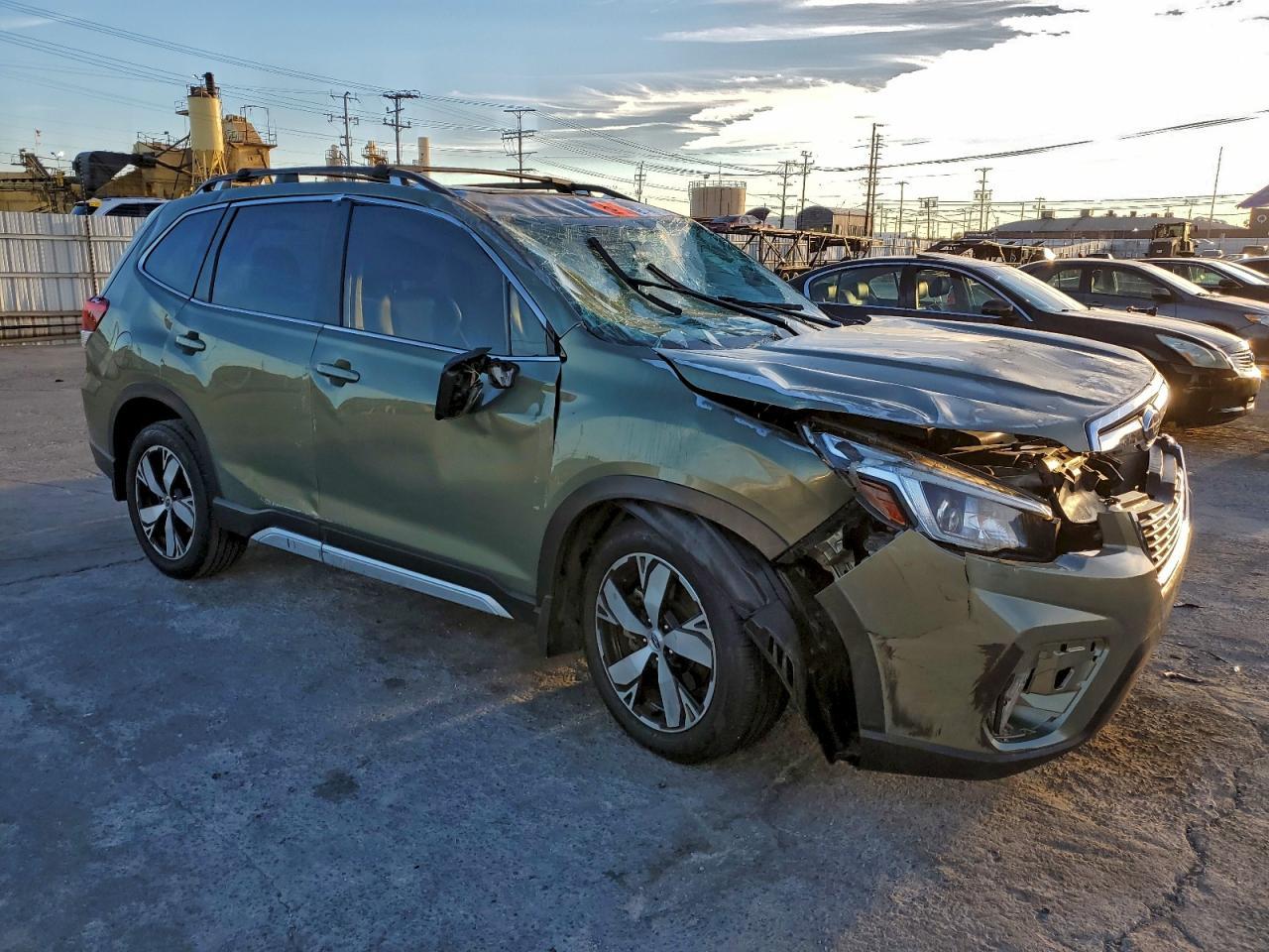 2020 SUBARU FORESTER