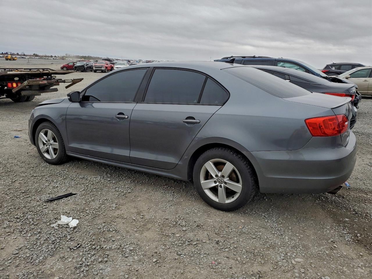 2011 VOLKSWAGEN JETTA