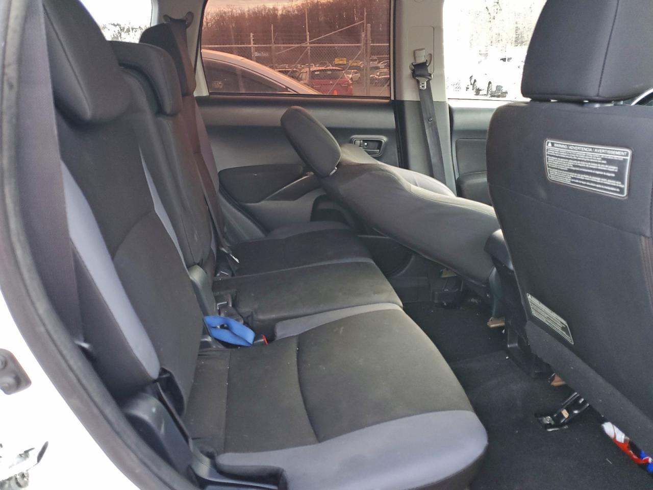 2008 MITSUBISHI outlander
