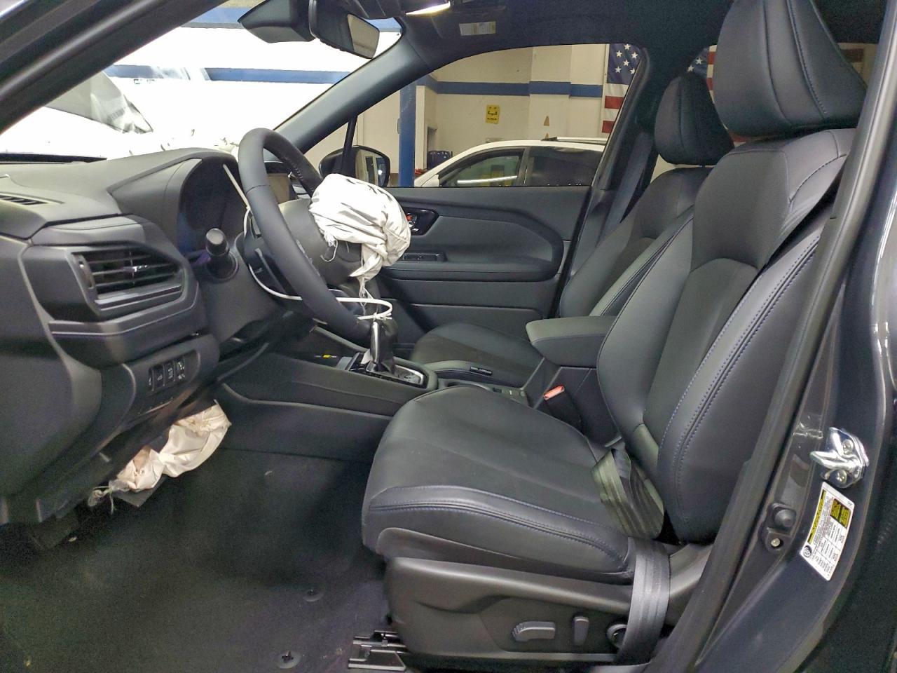 2025 SUBARU FORESTER