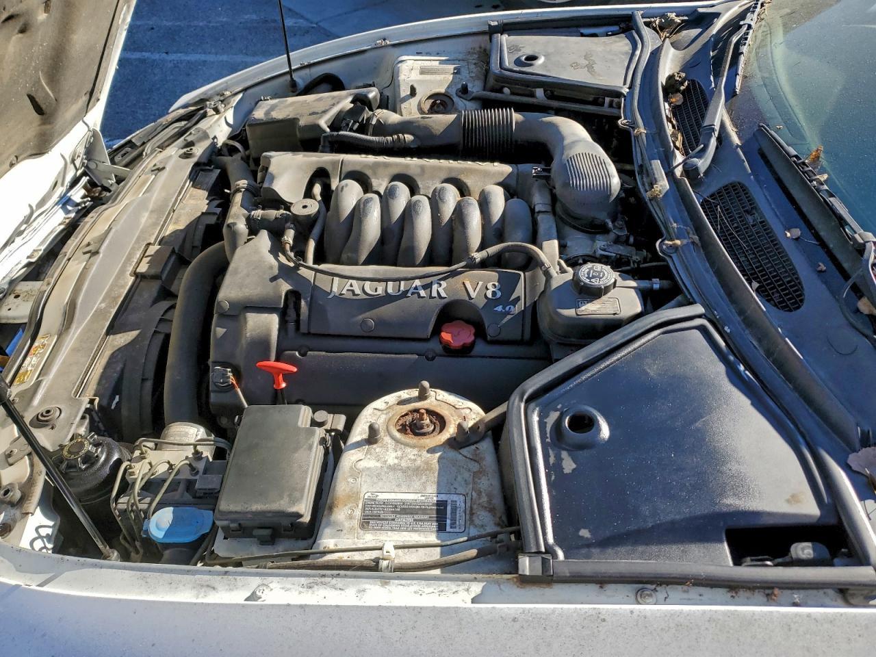 2000 JAGUAR XK-Series