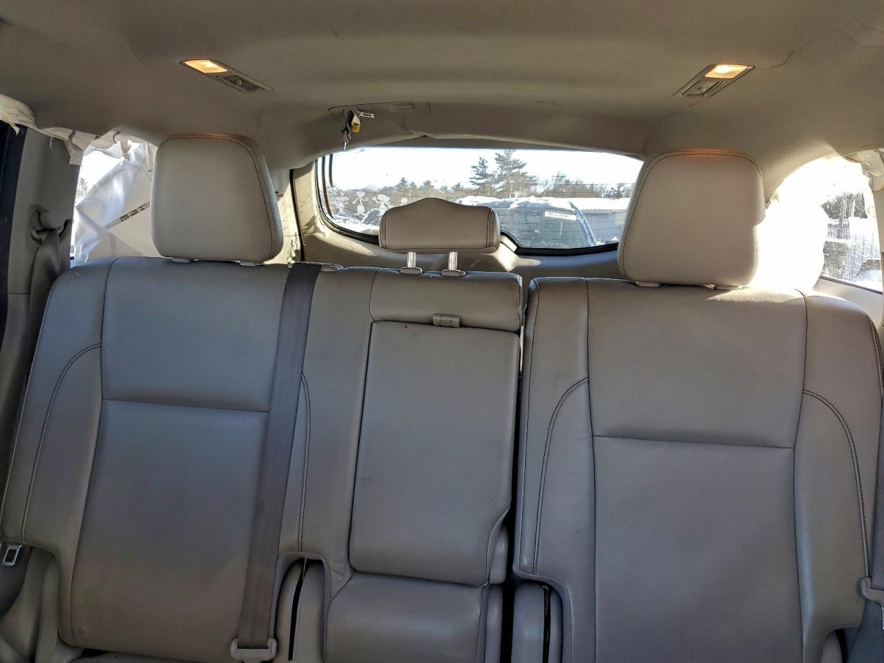 2016 TOYOTA HIGHLANDER