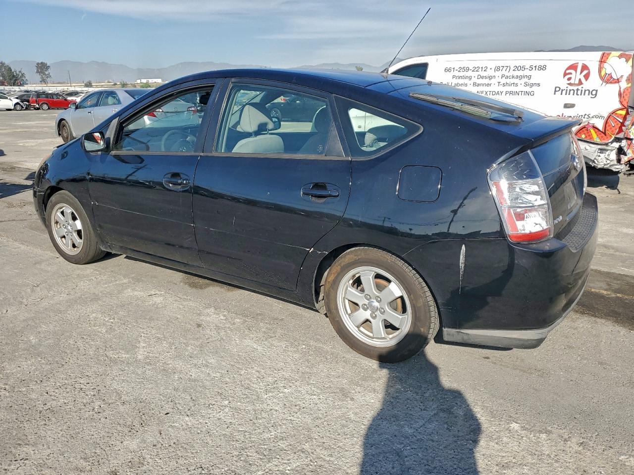 2004 TOYOTA PRIUS