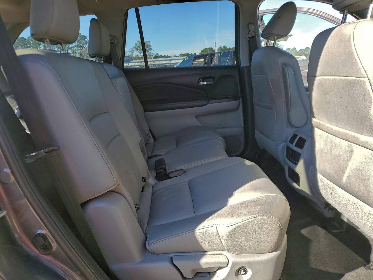 2017 HONDA PILOT