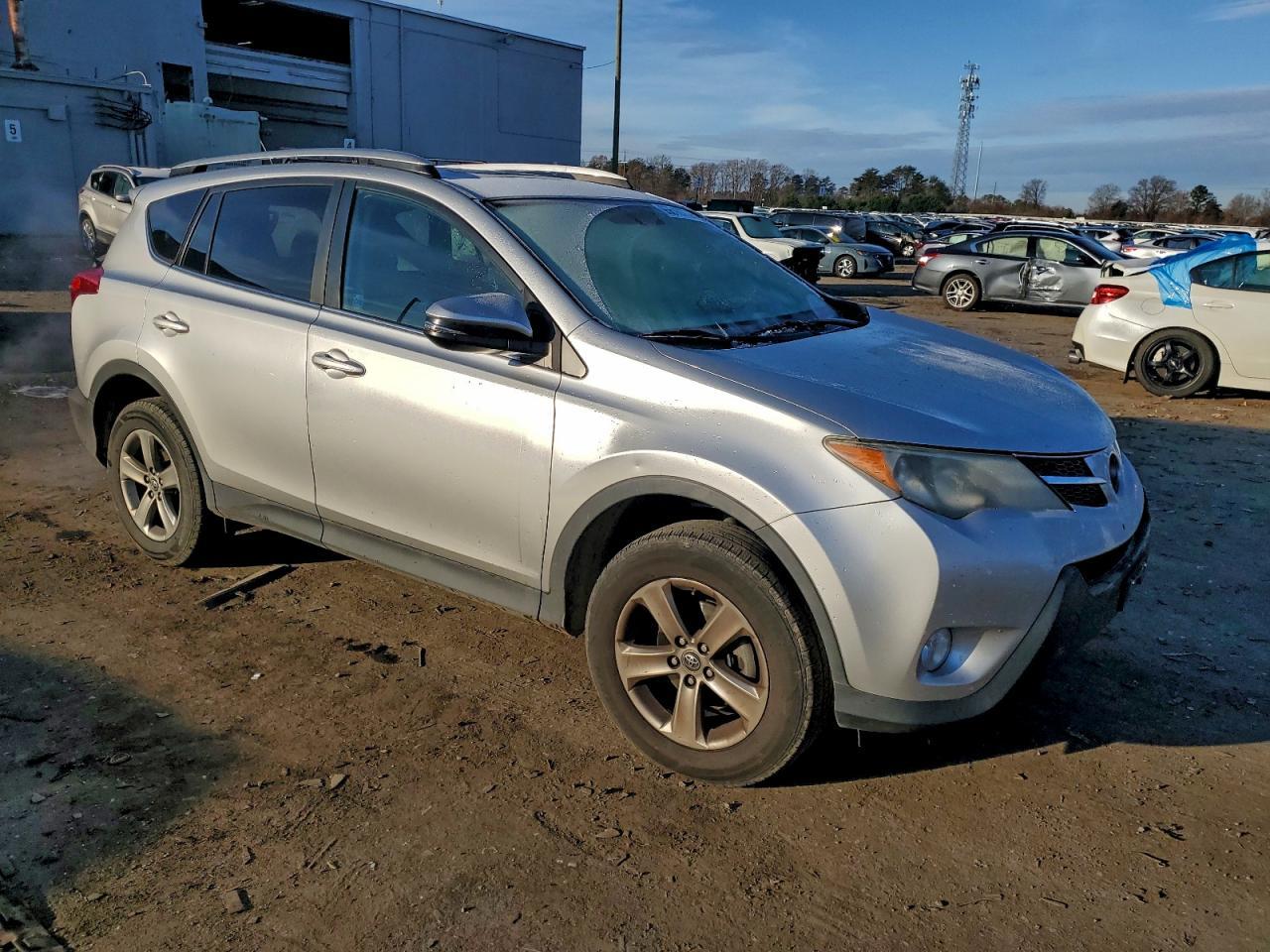 2015 TOYOTA RAV4