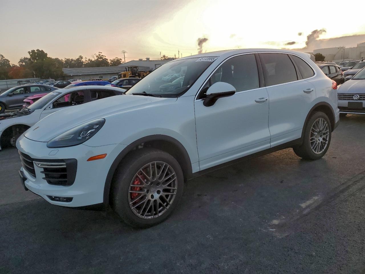 2015 PORSCHE CAYENNE