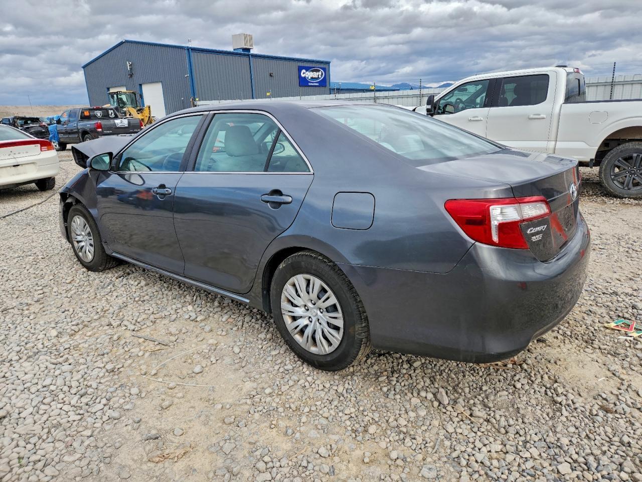 2013 TOYOTA CAMRY