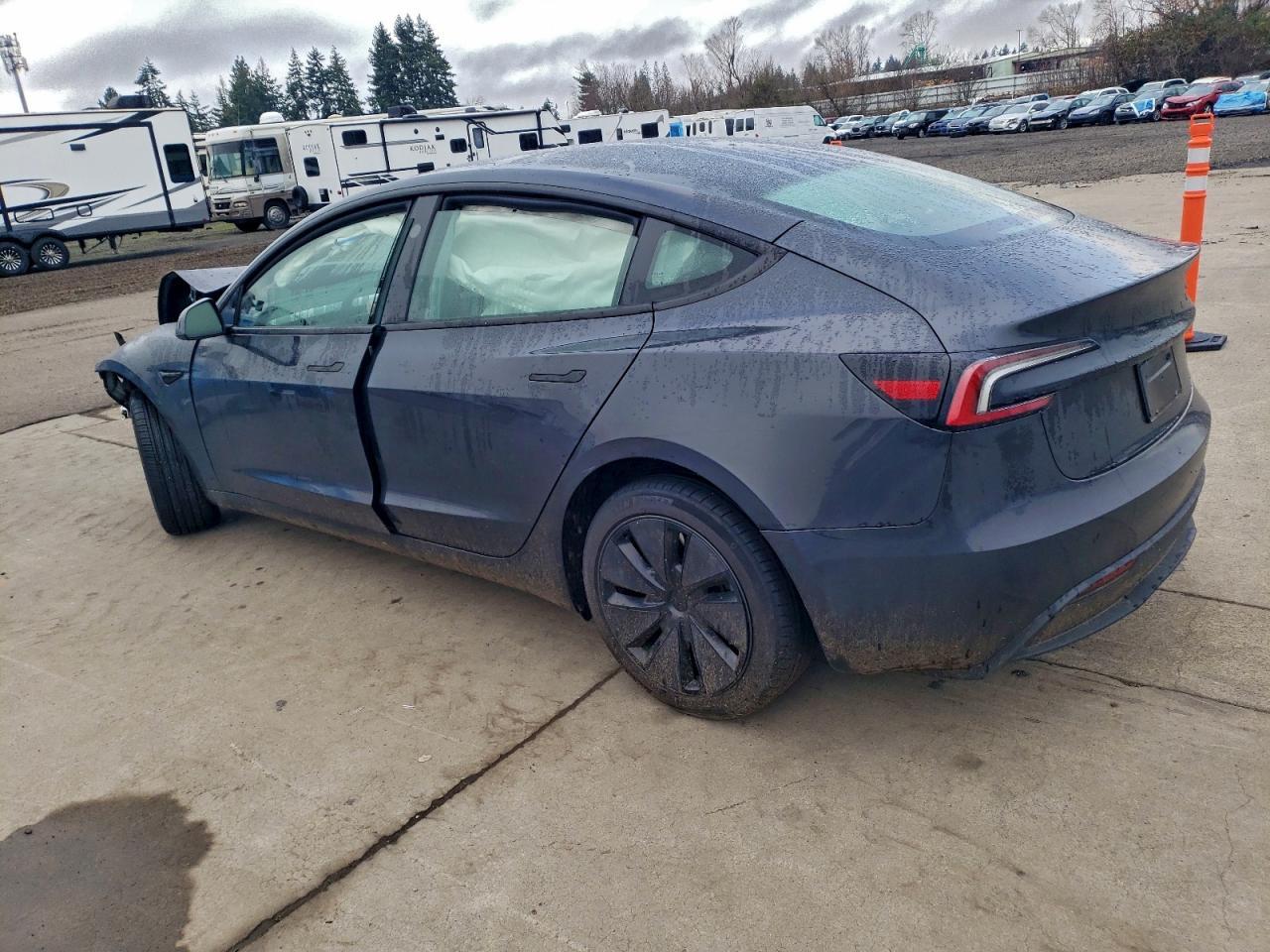 2026 TESLA MODEL 3