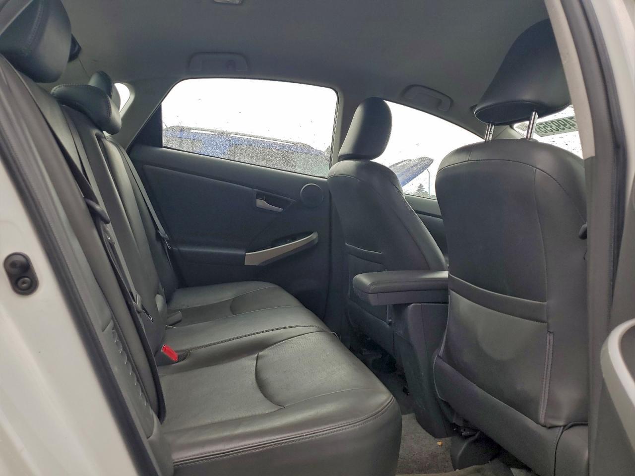 2011 TOYOTA PRIUS
