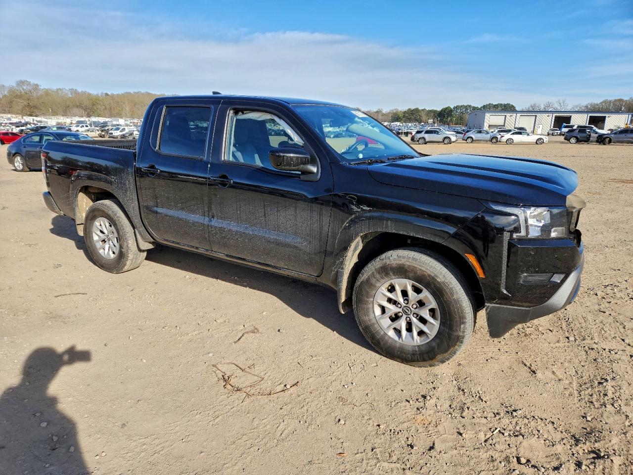 2024 NISSAN Frontier