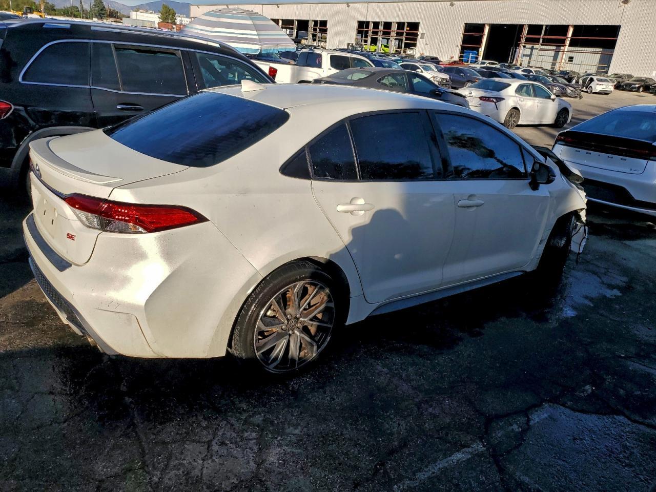 2021 TOYOTA COROLLA