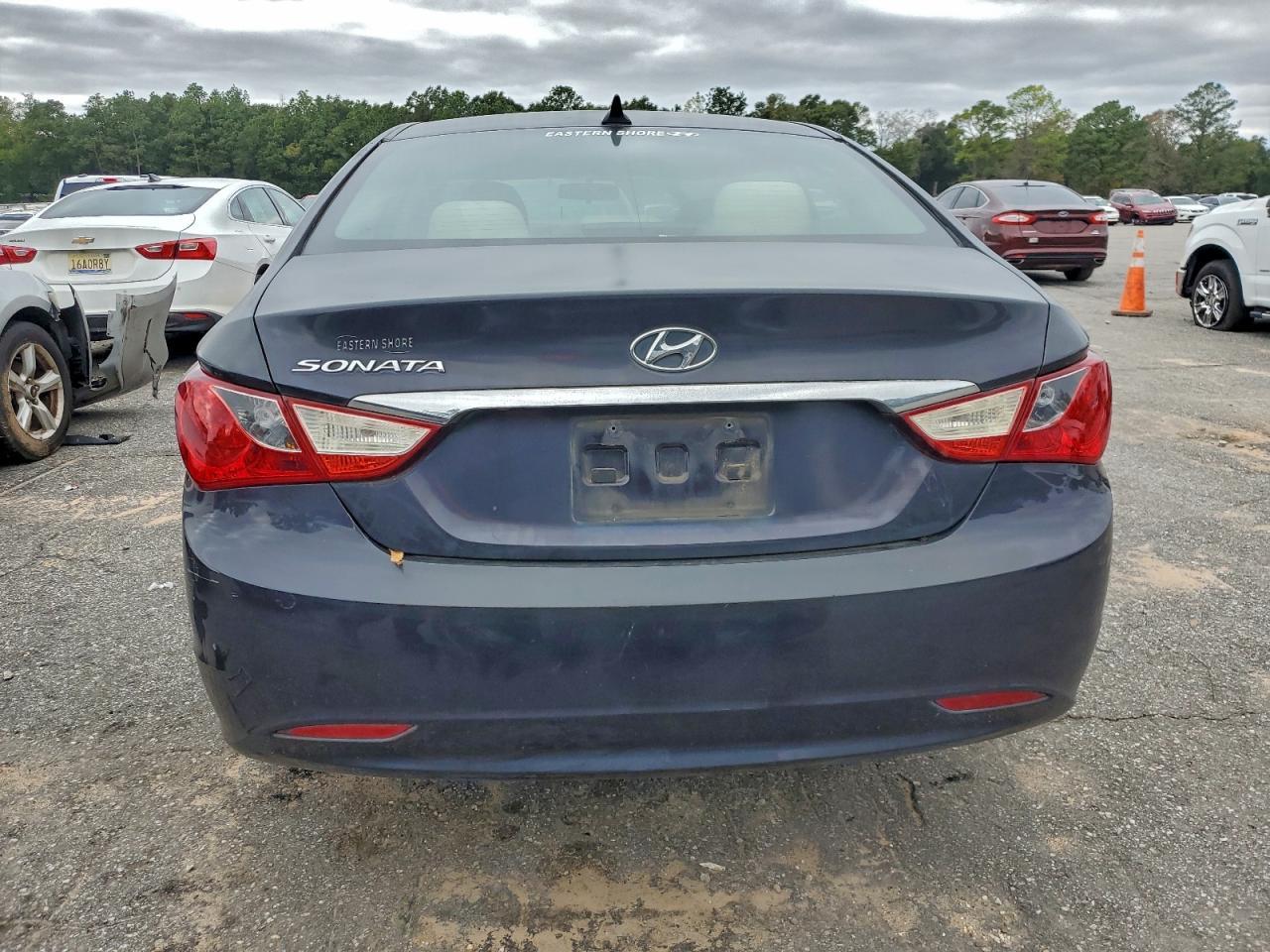 2011 HYUNDAI SONATA
