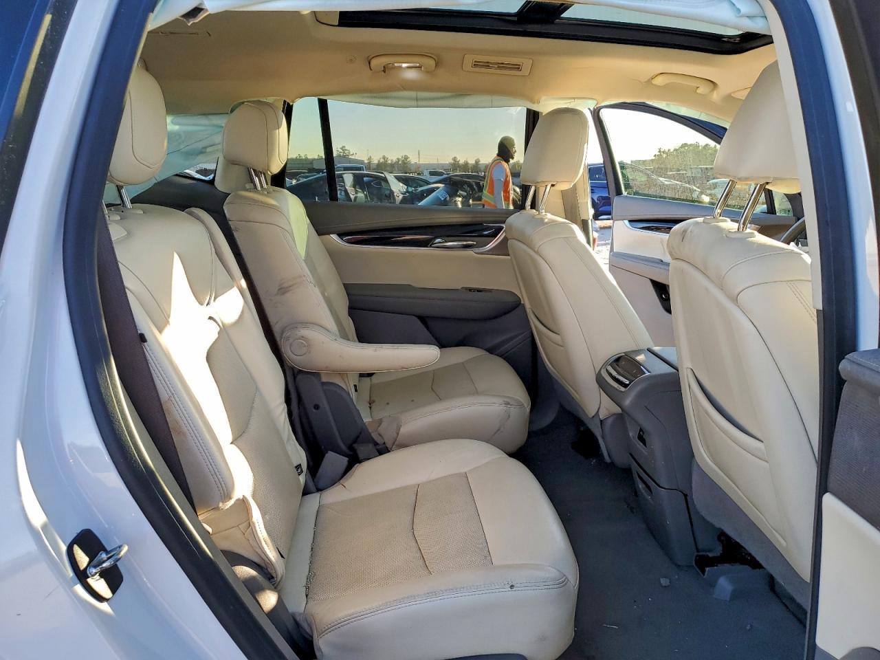 2020 CADILLAC XT6
