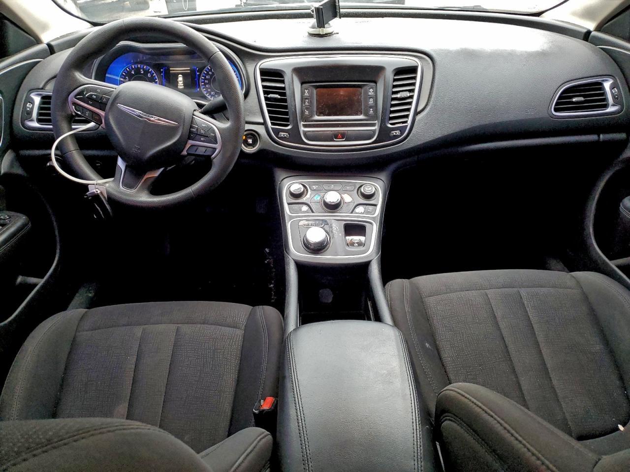2016 CHRYSLER 200