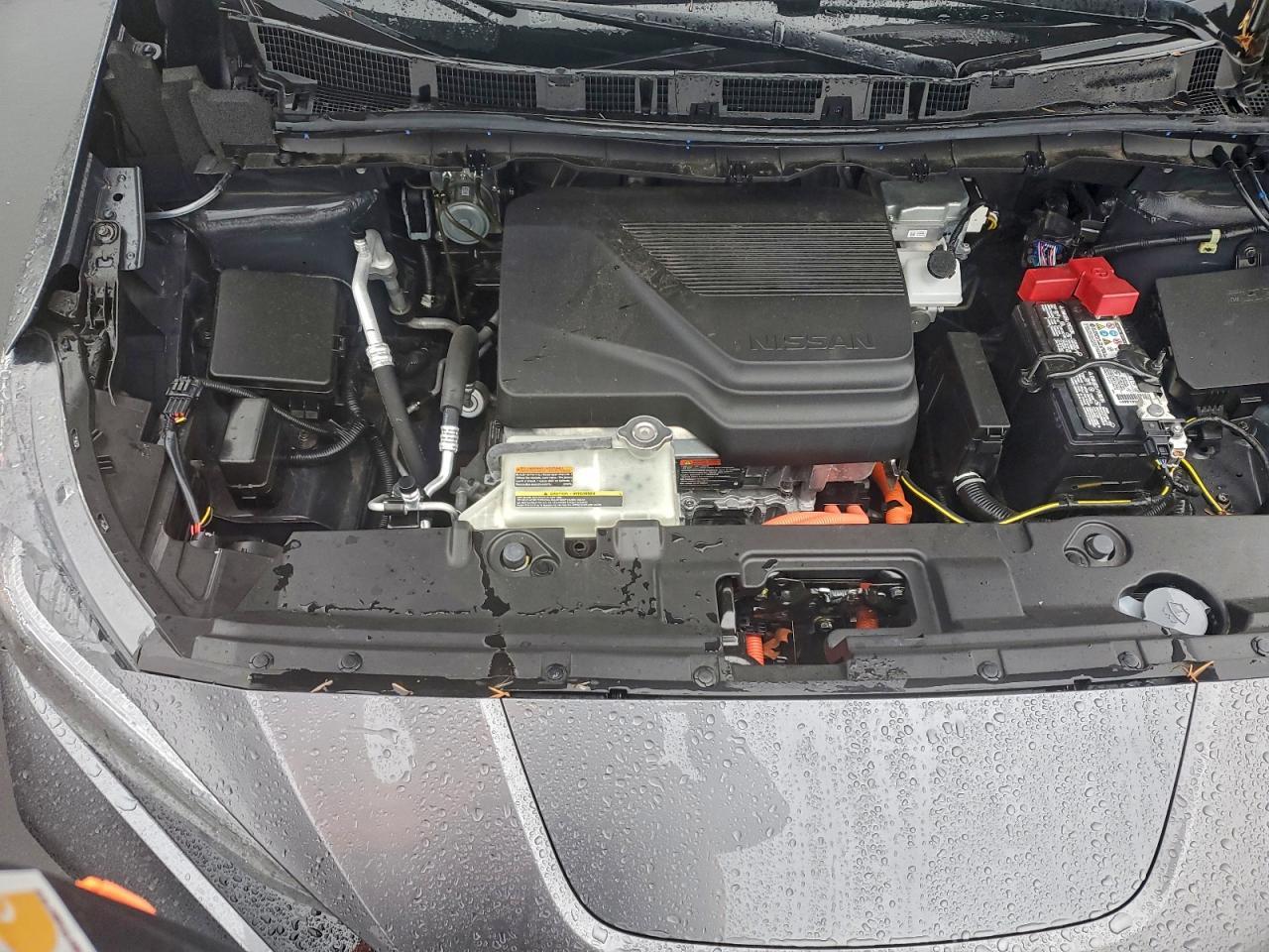 2023 NISSAN LEAF